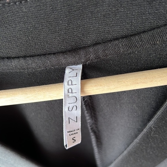 Z SUPPLY Black Sleeveless Dress with Pockets Size Small - Picture 2 of 9